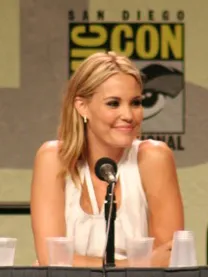 Leslie Bibb