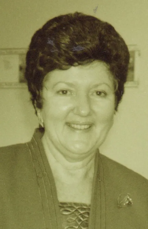 Moira Rayner