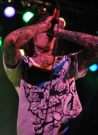 Oliver Sykes