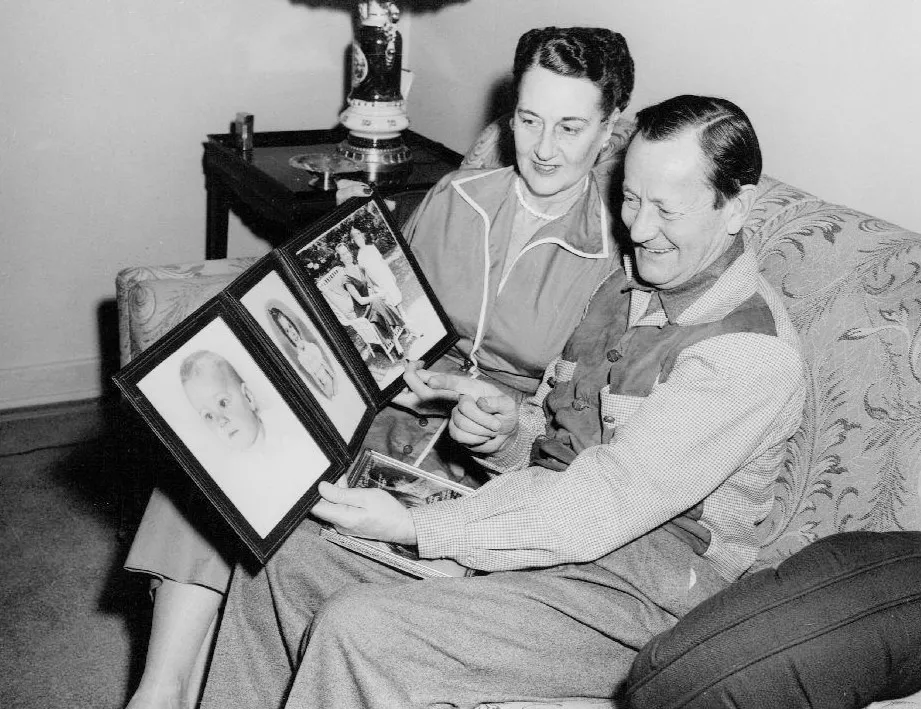 Roscoe Karns
