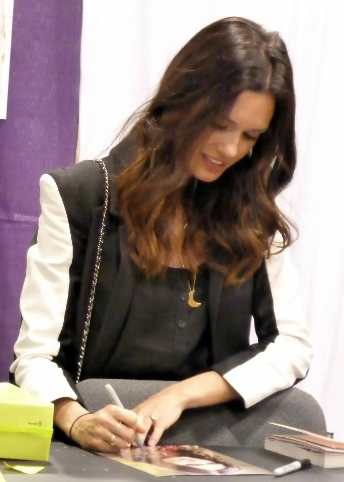 Torrey DeVitto