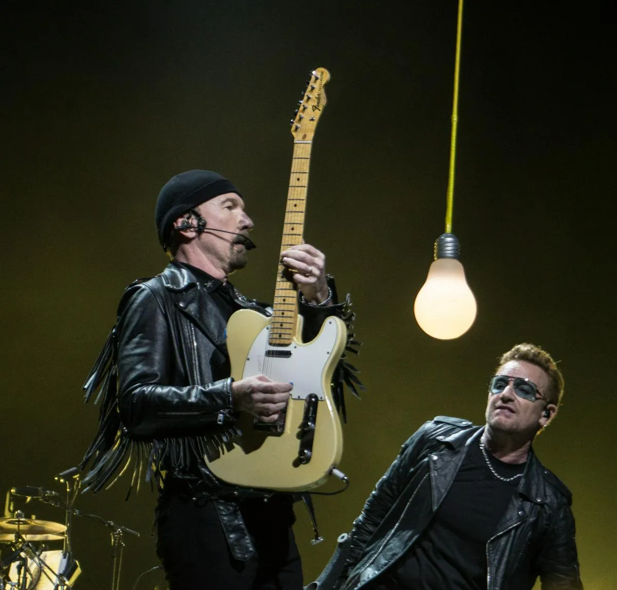 U2