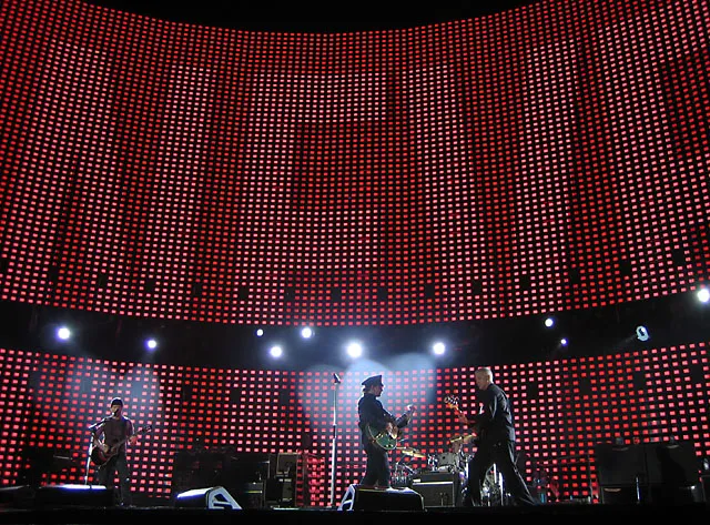 U2