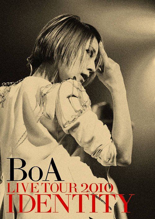 LIVE TOUR 2010 IDENTITY