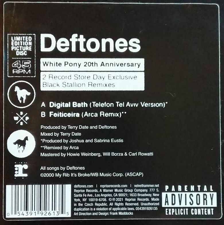 Digital Bath (Telefon Tel Aviv version) / Feiticeira (Arca remix)
