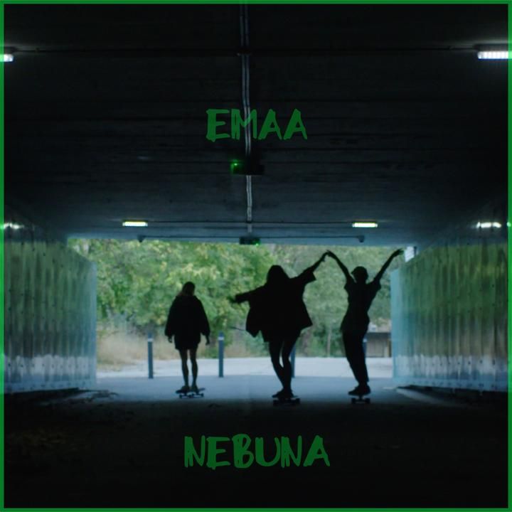 Nebună