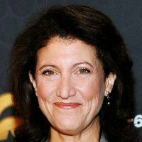 Amy Aquino
