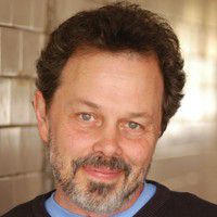 Curtis Armstrong