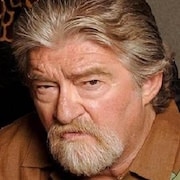 Joe Eszterhas