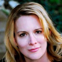 Laurel Holloman
