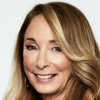 Lynda Obst